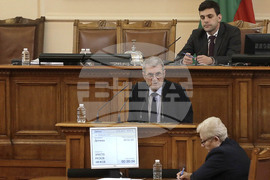 Парламент - заседание - Христо Хинков
