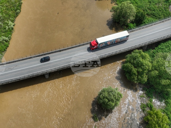 Нови Искър - валежи - реки - нива - обстановка