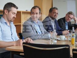 Снимка: Възраждане