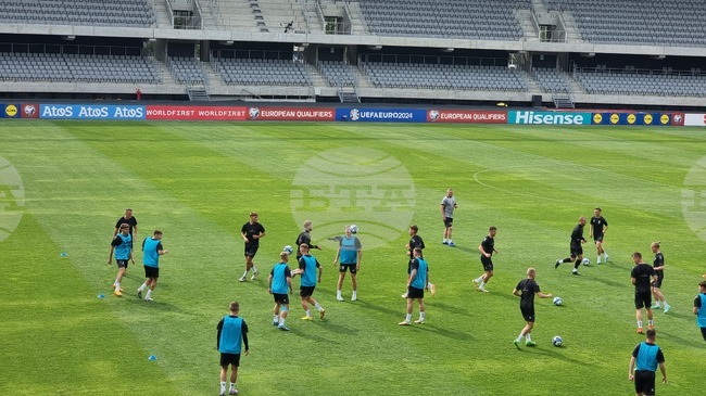 Треньорът на Жалгирис (Каунас) Ейвинас Черняускас посреща спокойно непознатия Арда (Кърджали), но е доволен от атмосферата в съблекалнята на тима