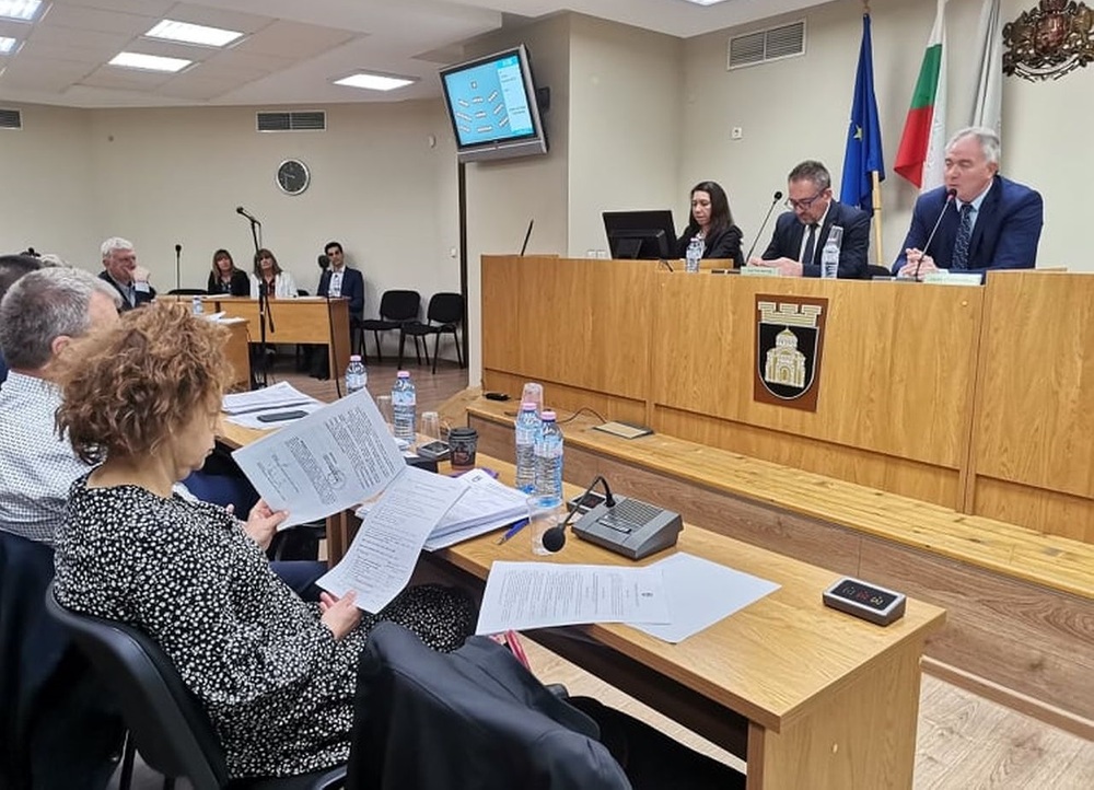 Общински съвет - Плевен утвърди годишните програми за развитие на общинските фирми 