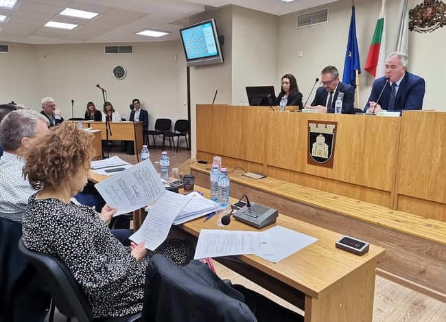 Общински съвет - Плевен утвърди годишните програми за развитие на общинските фирми 