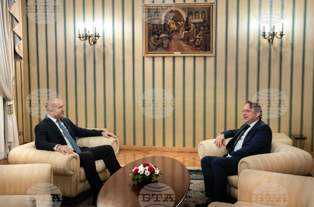 President Radev Confers with Visiting EU Commissioner Varhelyi