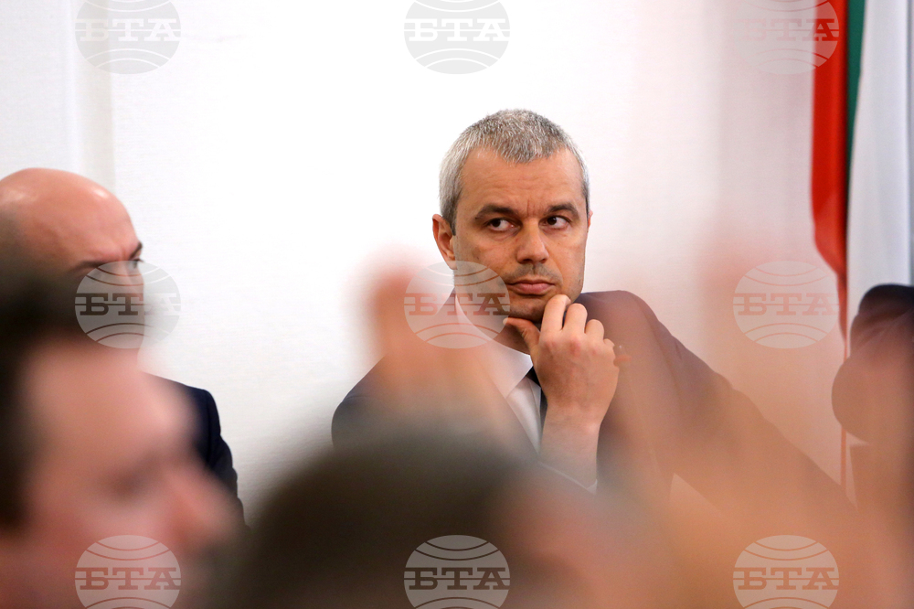 Парламент - Комисия по отбрана