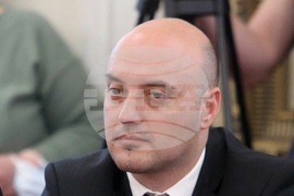 Парламент - Комисия по отбрана