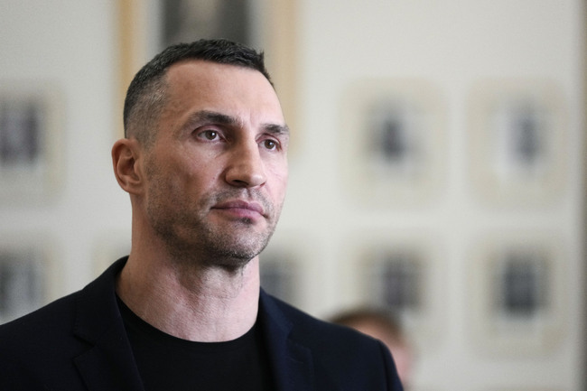 Владимир Кличко за намерението на МОК да вдигне забраната за спортисти от Русия и Беларус: "Това е предателство към олимпийската идея"
