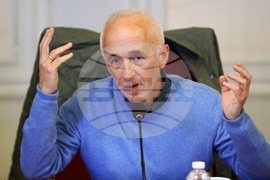 Парламент - Комисия по туризъм