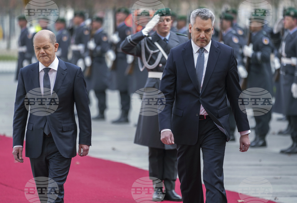 German Chancellor Reiterates Support for Bulgaria, Romania Schengen Entry