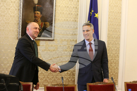 Парламент - Комисия по бюджет и финанси