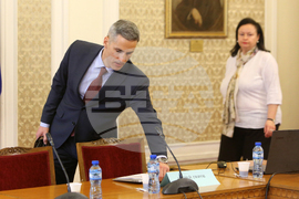 Парламент - Комисия по бюджет и финанси