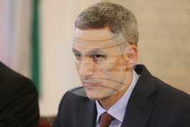 Парламент - Комисия по бюджет и финанси