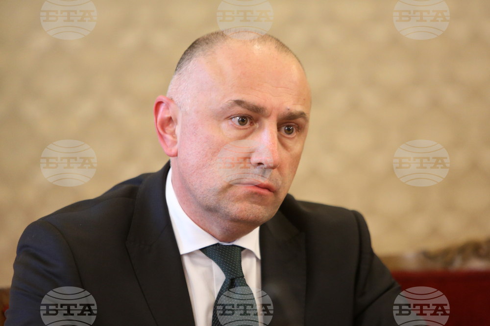 Парламент - Комисия по бюджет и финанси