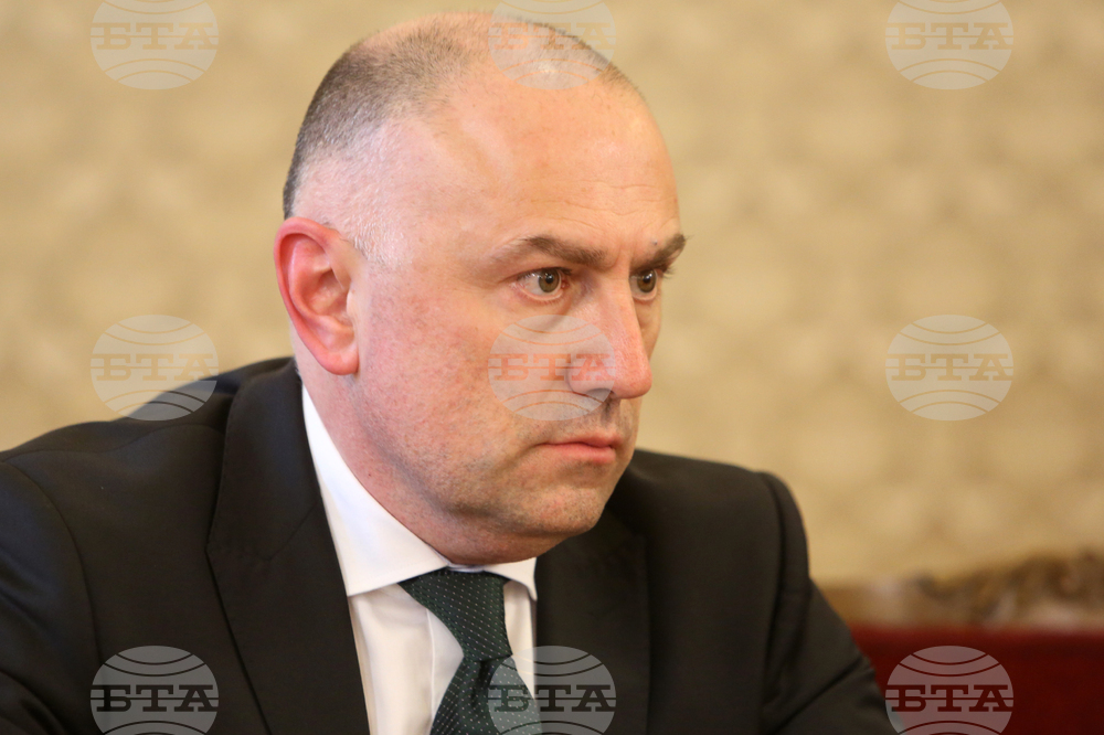 Парламент - Комисия по бюджет и финанси