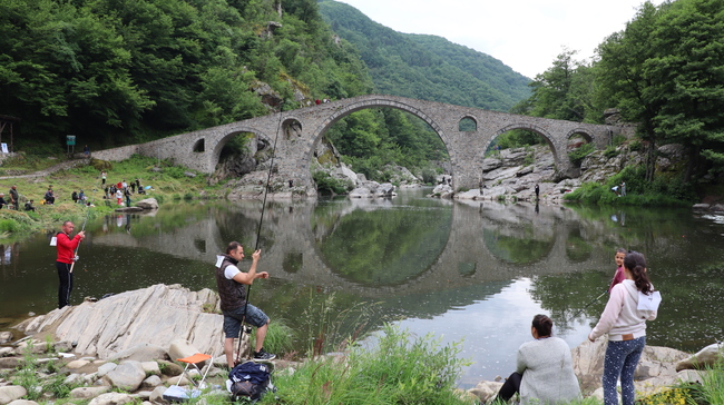 Община Ардино: Над 50 рибари мериха сили на Риболовният фест на река Арда при Дяволския мост 