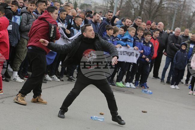 Протест - БФС