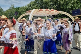 Румъния -  Международен фолклорен фестивал “Музика и традиции”