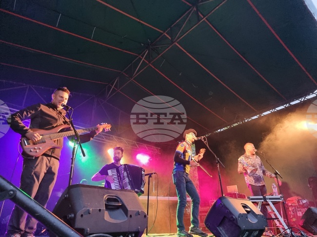 Стефан Вълдобрев и “Обичайните заподозрени” ще участват в еко арт фестивала "На зелено 3" в Стара Загора