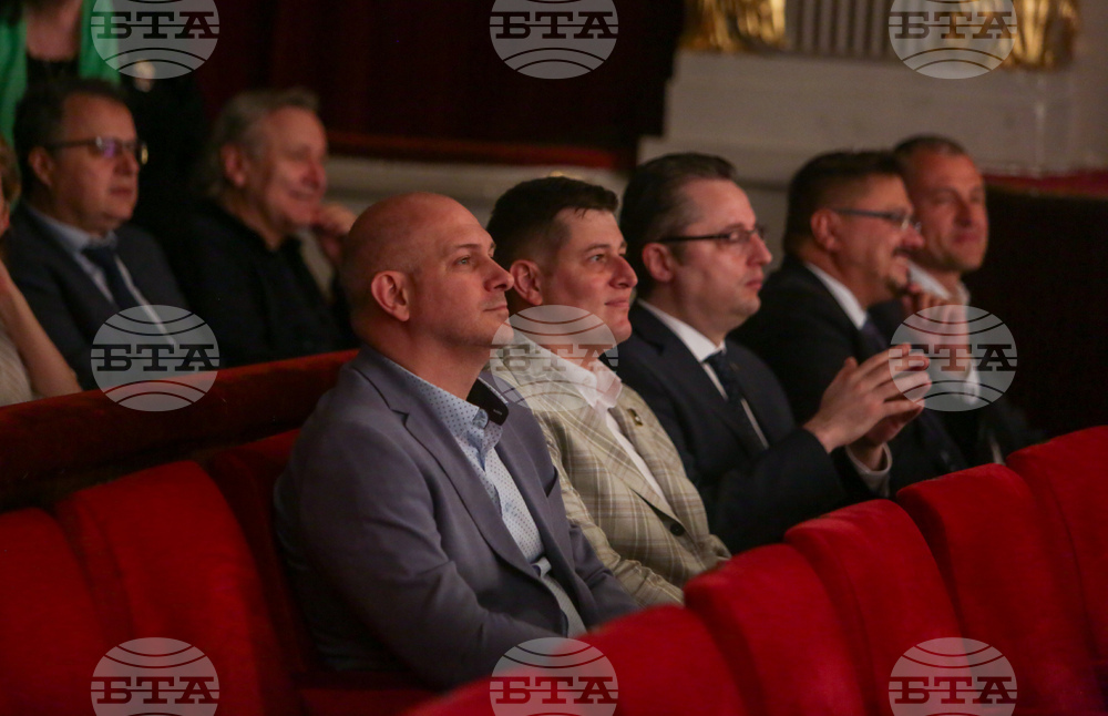 „Светилник – към светли бъднини вървим!“ - празничен концерт