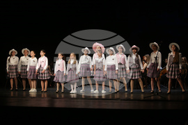 „Светилник – към светли бъднини вървим!“ - празничен концерт