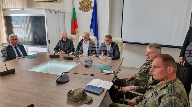 Враца - наводнения - Николай Денков - областни кризисни щабове - заседания