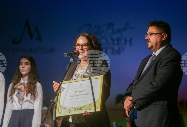 ППМГ „Гео Милев“ – Стара Загора изгражда среда, която вдъхновява учениците да откриват науката, казва директорът Мариета Петрова