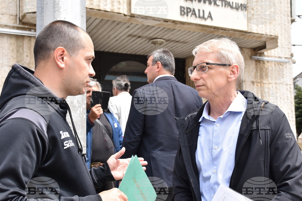 Враца - наводнения - Николай Денков - областни кризисни щабове