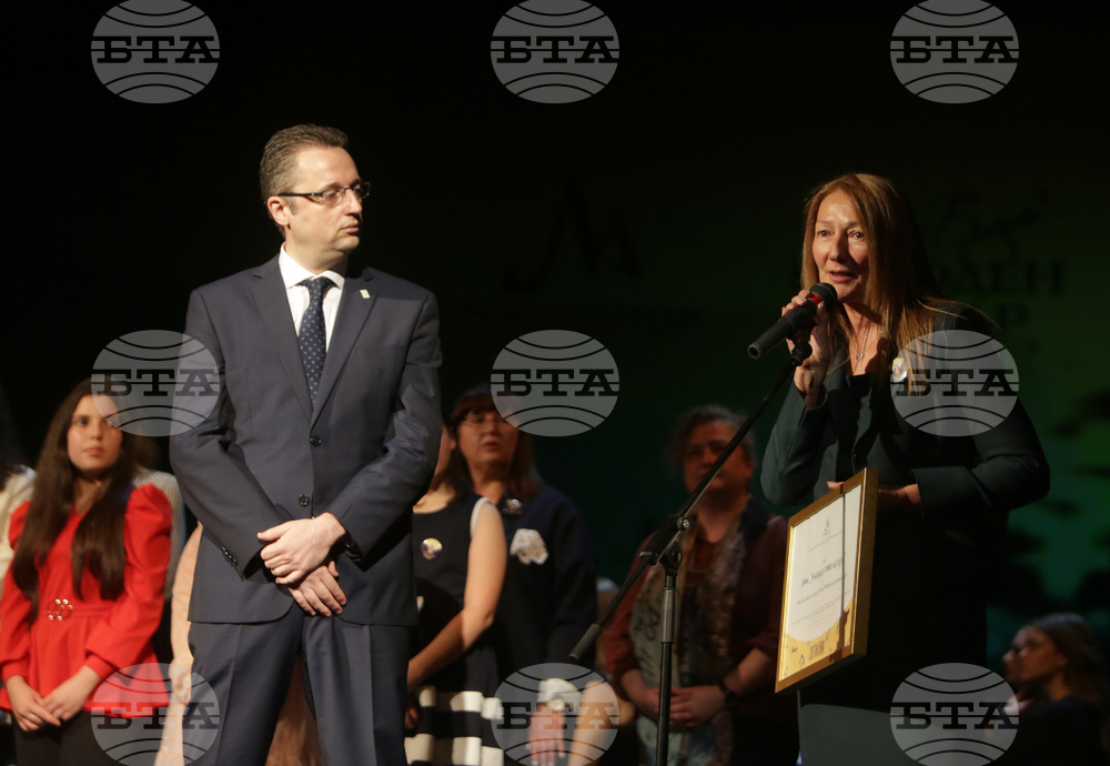 „Светилник – към светли бъднини вървим!“ - празничен концерт