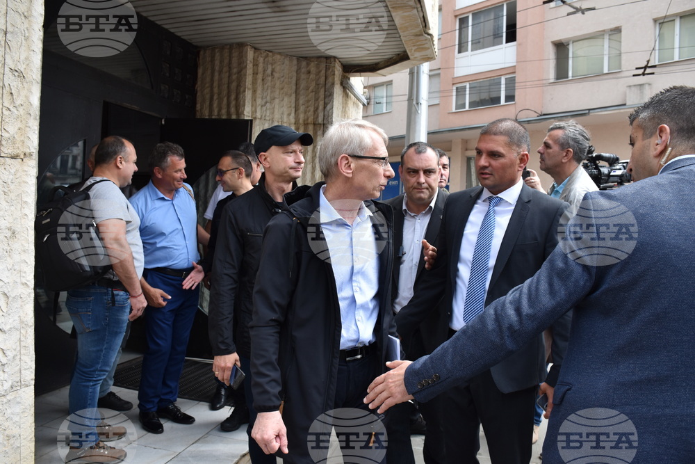 Враца - наводнения - Николай Денков - областни кризисни щабове