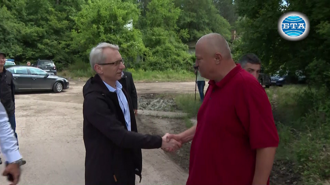 Николай Денков посети село Хайредин