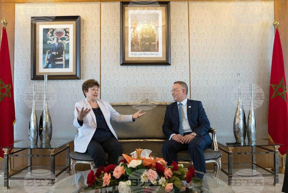 Кристалина Георгиева се срещна с националния отбор на Мароко по футбол в Рабат