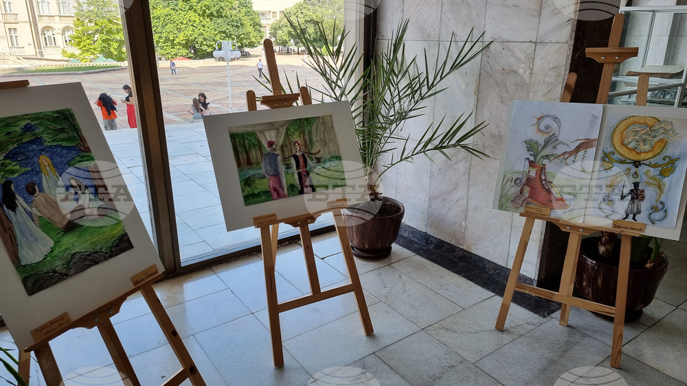 Добрич - ученици - изложба