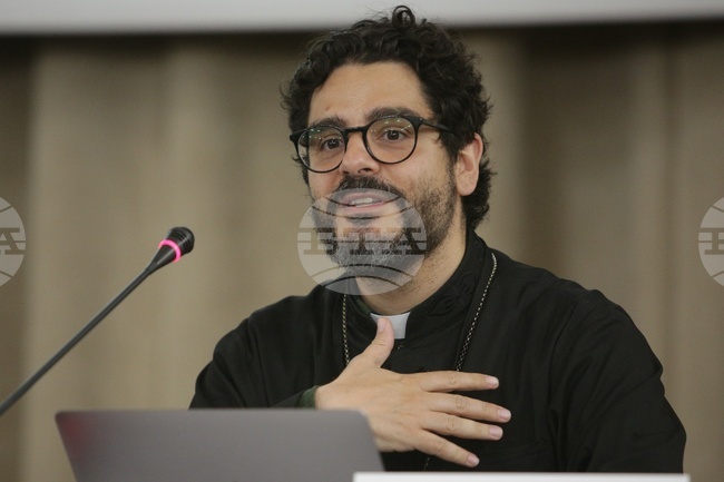 За вярата като отдаване живота ни на Бога говори иконом д-р Добромир Димитров в проповедта си на десетата неделя след Петдесетница в Лондон