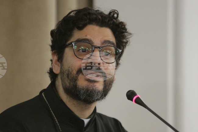 За разликата между вина и покаяние говори иконом д-р Добромир Димитров в проповедта си на 9 ноември в църквата „Св. Йоан Рилски“ в Лондон