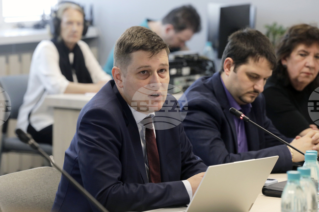 СЕМ - заседание - Милен Митев