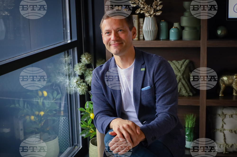 Бургас - Орлин Павлов - интервю