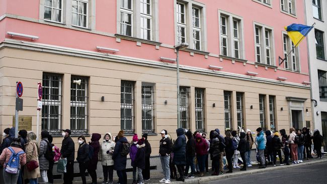 Възможностите за работа са по-важни за украинските бежанци от социалните придобивки, сочи проучване на "Ифо"