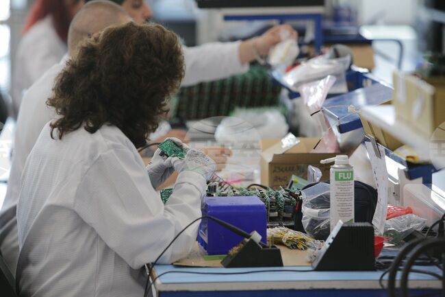 Спадът в промишлеността в България се забавя до малко над 8 на сто през февруари на годишна база, сочат данни на НСИ