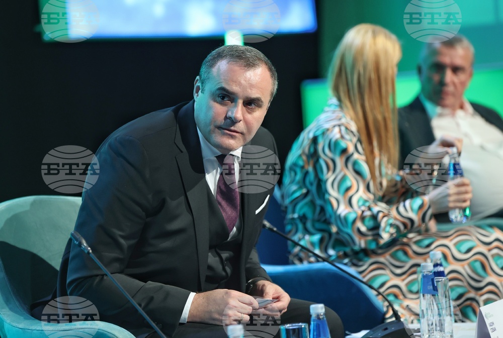 Форум - Зелен преход - Енергийна свързаност в контекста на Европейския енергиен пазар и трансформация на базовите енергийни мощности