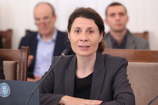 Проектът на стратегията за детско и юношеско здравеопазване трябва да бъде обсъден с широк кръг представители на неправителствения сектор е мнението на участниците в кръгла маса, организирана в парламента