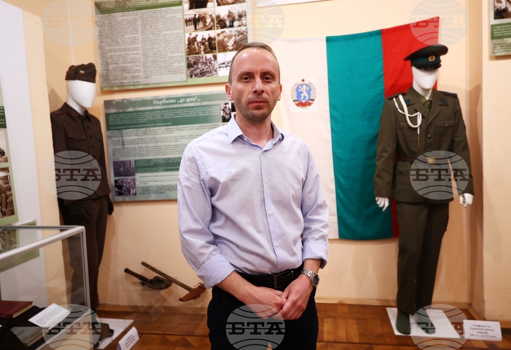 Когато момчето става мъж… - изложба