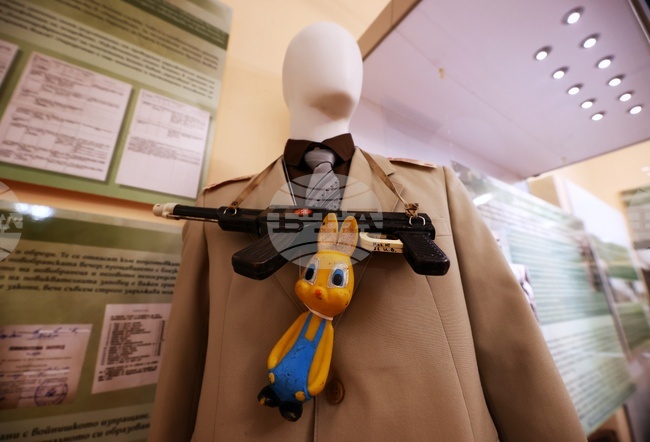 Когато момчето става мъж… - изложба