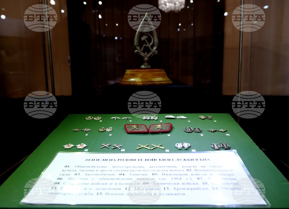 Когато момчето става мъж… - изложба