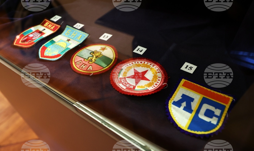 Когато момчето става мъж… - изложба