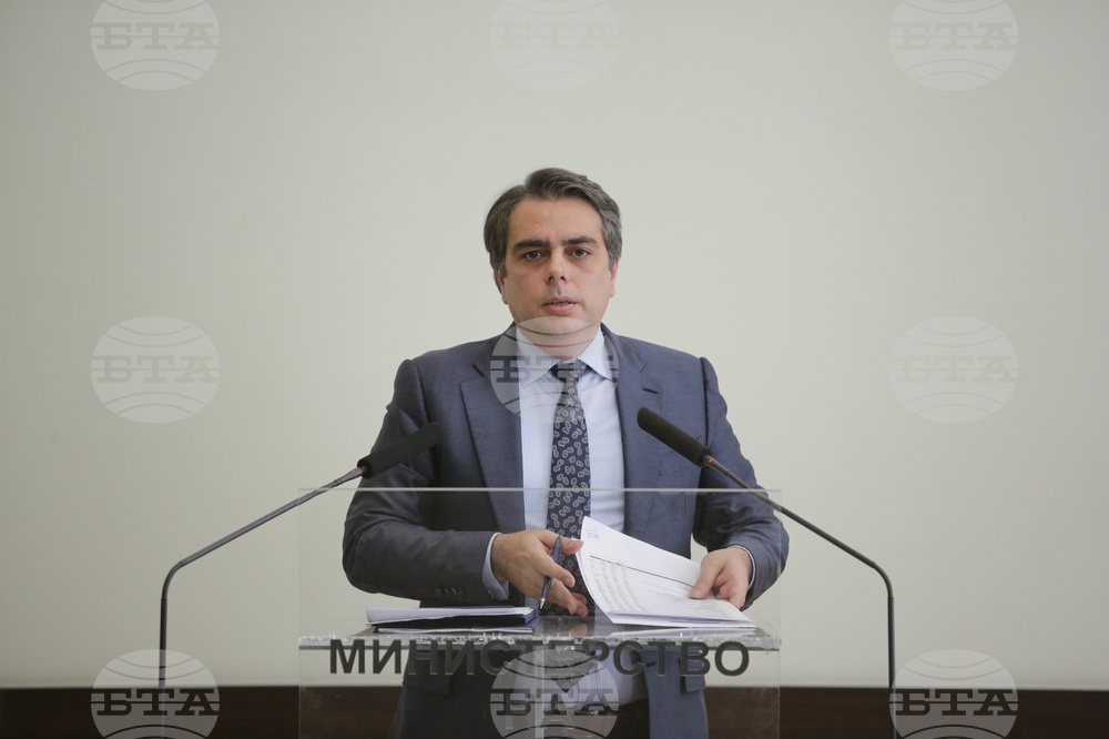 Асен Василев - брифинг