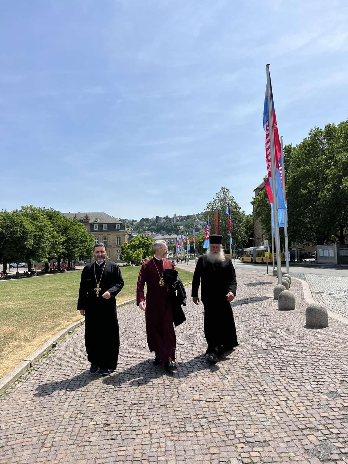 Германия - Щутгарт - храм „Св. Бонифаций” - покупко-продажба