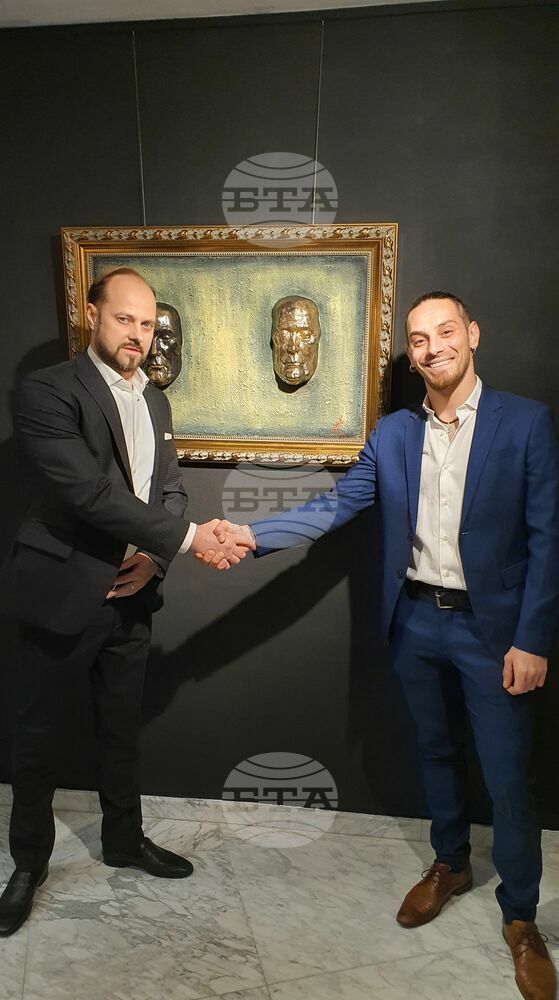 Изложба на българския скулптор Венцислав Петров беше открита в Барселона