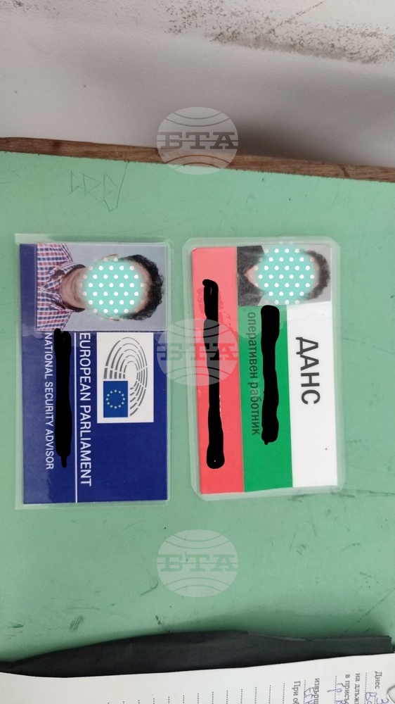 Полицията във Варна задържа измамник, представял се за служител на ДАНС