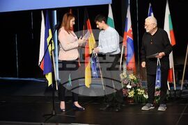 Бургас - конкурс - „Който спаси един човешки живот, спасява цяла вселена” - награди