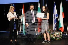 Бургас - конкурс - „Който спаси един човешки живот, спасява цяла вселена” - награди - Елина Илиева