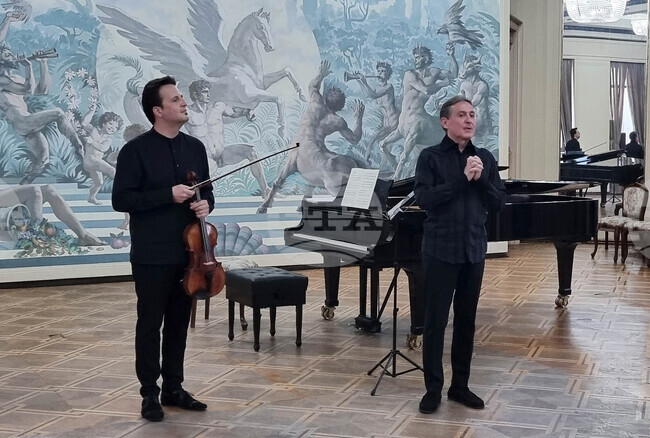 Добрич - концерт - пиано и цигулка